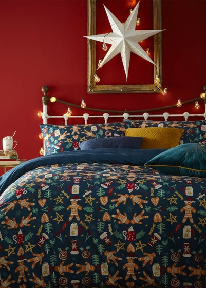 furn. Yuletide Treats Pyjama Fleece Christmas Duvet Cover Set