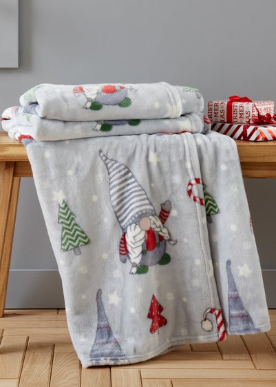 Catherine Lansfield Christmas Gonk Fleece Cosy Blanket Throw