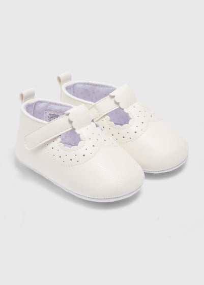 Baby White T Bar Scallop Edge Shoes (Newborn-18mths) - Age 0 - 3 Months
