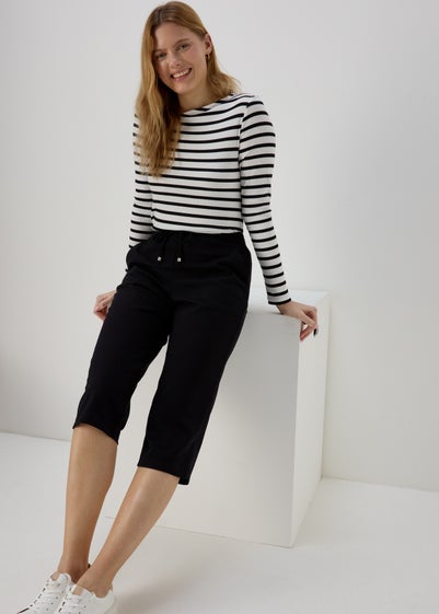 Black Cropped Trousers - Size 10