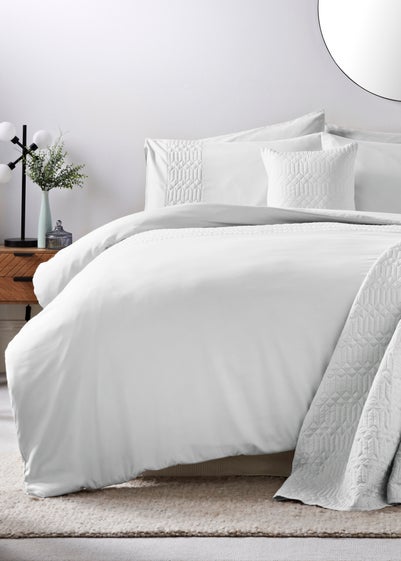 White Geo Pinsonic Duvet Set