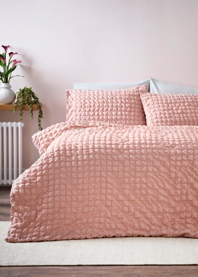 Pink Seersucker Duvet Set