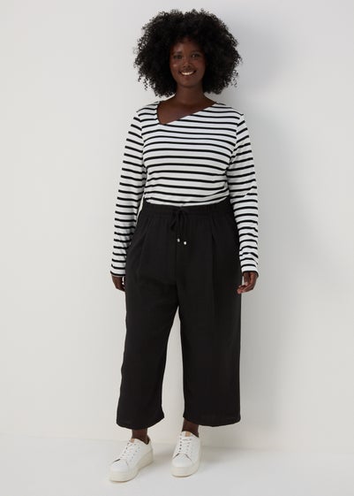 Black Airflow Crop Trousers - Size 8