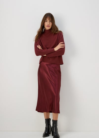 Glamorous Deep-Burgundy Satin Side-Split Maxi-Skirt