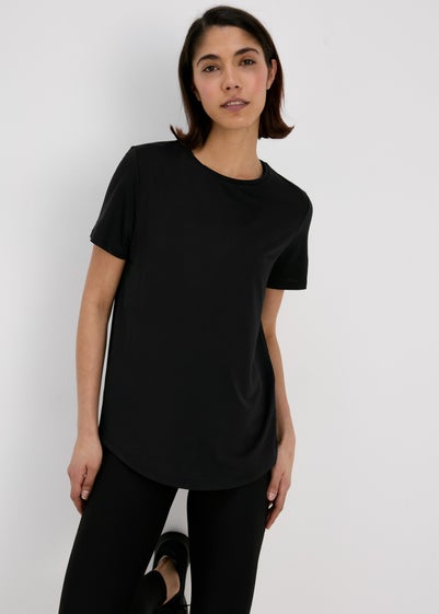 Souluxe Black T-Shirt