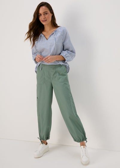 Green Poplin Crop Trousers