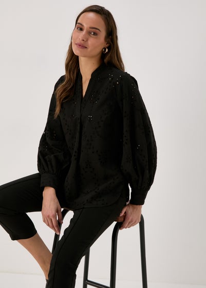 Et Vous Black Schiffli Shirt