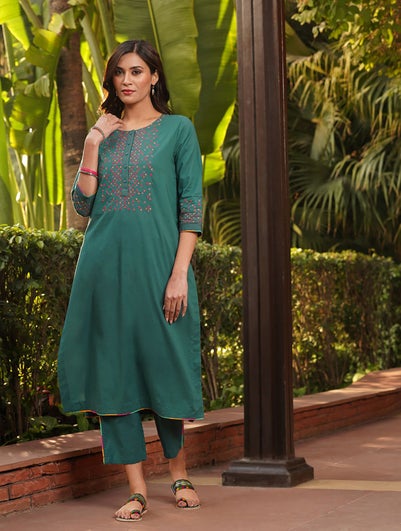 Women Teal Blue Cotton Round Neck Straight Fit Kurta - XS