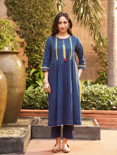 Women Indigo Blue Cotton Applique Round Neck Flared Kurta