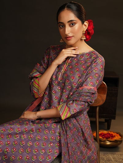 Women Multicolour Cotton Silk Block Print Round Neck Straight Fit Kurta