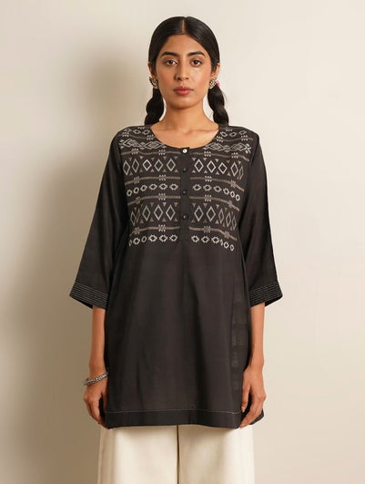 Women Black Cotton Printed Round Neck Regular Fit Tunic