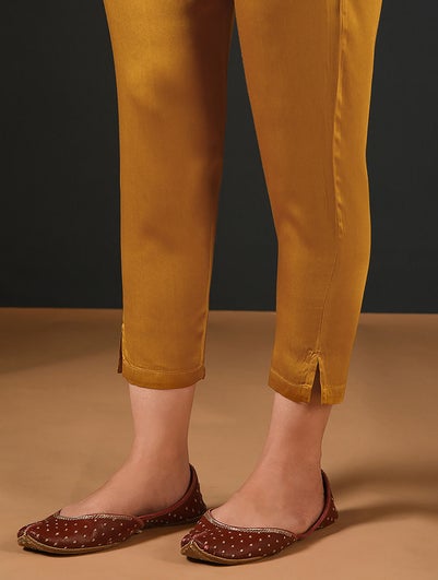 Women Mustard Yellow Modal Solid Ankle Length Regular Fit Pant - S