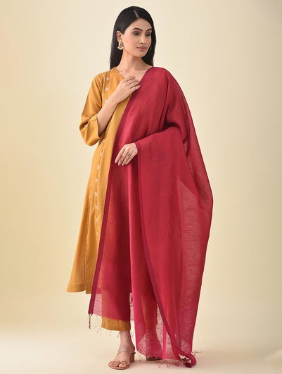 Women Red Handwoven Linen Silk Dupatta