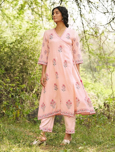 Women Pink Viscose Block Print V Neck Loose Fit Kurta - M