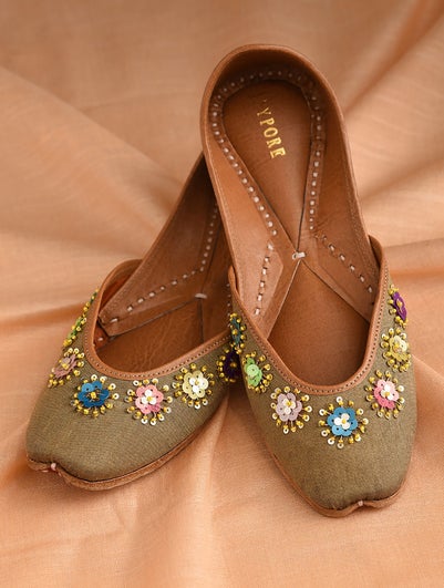 Women Dark Gold Hand Embroidered Silk Leather Juttis - EU-36