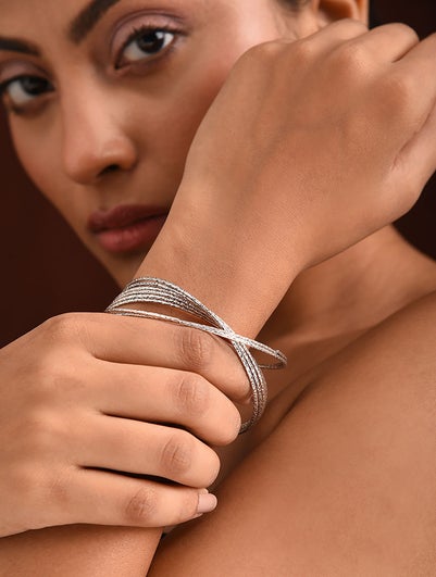 Women Tribal Silver Interlocked Bangle - 2/4