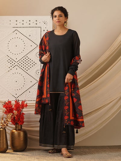 Women Black Cotton Silk Embroidered Round Neck Kurta With Pant - XS