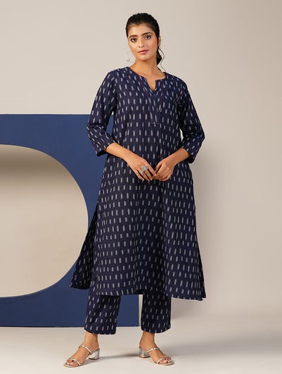 Women Blue Cotton Ikat Round Neck Regular Fit Kurta