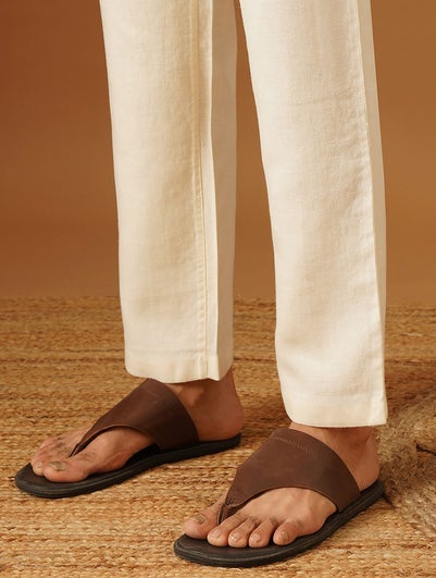 Men Off White_Cream Linen Solid Ankle Length Straight Fit Pant - S