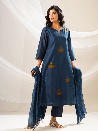 Women Blue Cotton Silk Block Print Round Neck Regular Fit Kurta - XS