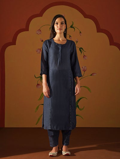 Women Blue Viscose Linen Embroidered Round Neck Straight Fit Kurta - S