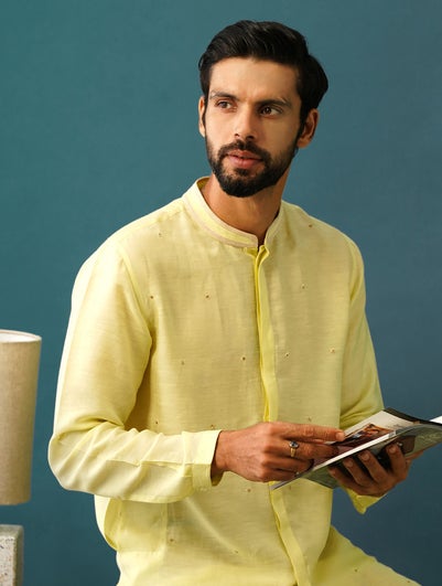 Men Lime Green Viscose Linen Mandarin Collar Regular Fit Kurta - 42