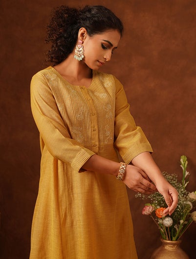 Women Mustard Yellow Cotton Silk Embroidered Round Neck Straight Kurta And Slip - M