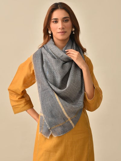 Women Grey Handwoven Kumaon Wool Shawl