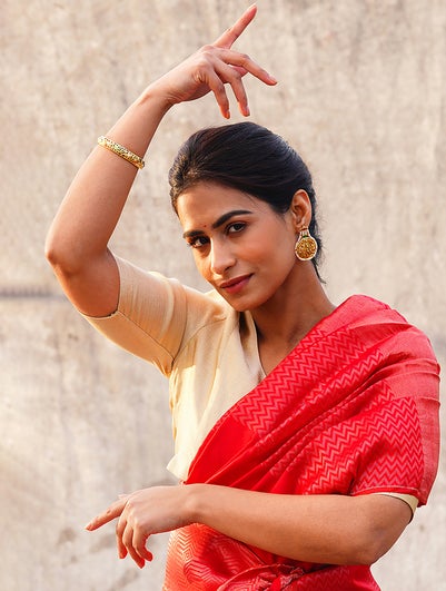 Women Red Handwoven Silk Saree