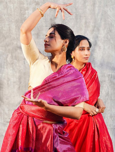 Women Pink Handwoven Silk Saree