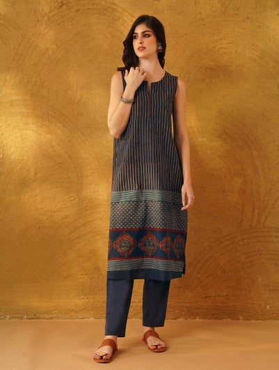 Women Indigo Blue Cotton Printed Round Neck Ajrakh Dress - S