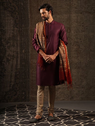 Men Wine Purple Viscose Embroidered Mandarin Collar Regular Fit Kurta - 38