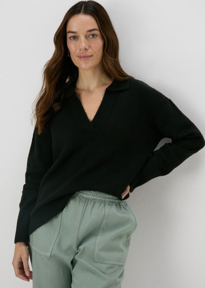 Black Ribbed V-Neck Collar Jumper