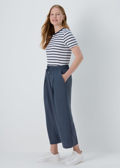 Navy Wide Leg Crop Trousers