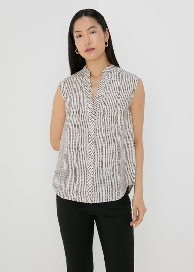 Et Vous Beige Airflow Sleeveless Shirt