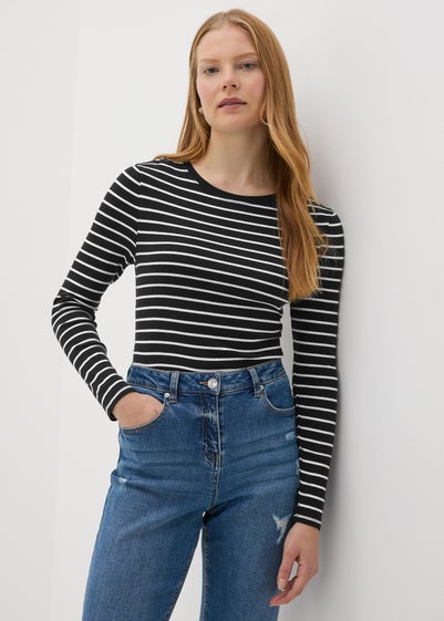 Black Stripe Long Sleeved Top