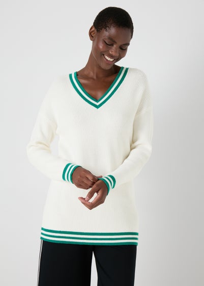 White V Neck Knitted Tunic