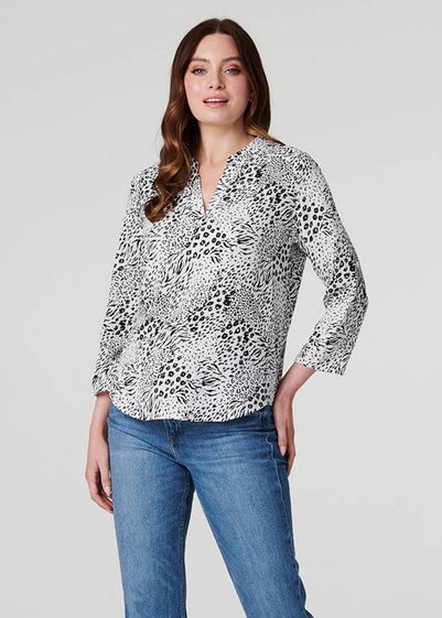 Izabel London Black/White Animal Print Curve Hem Blouse