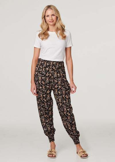 Izabel London Black Printed Relaxed Tapered Harem Pants