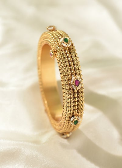 Women Gold Tone Kundan Openable Bangle