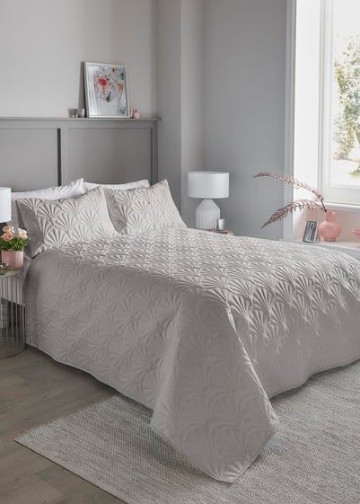 Serene Cavali Pinsonic Silver Bedspread