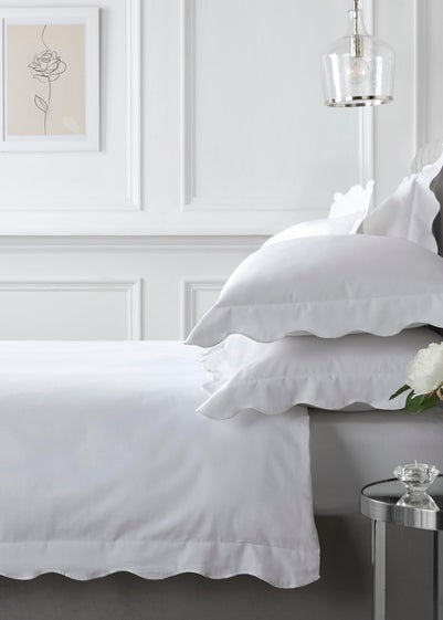 Appletree Boutique Scallop Edge White Duvet Cover Set