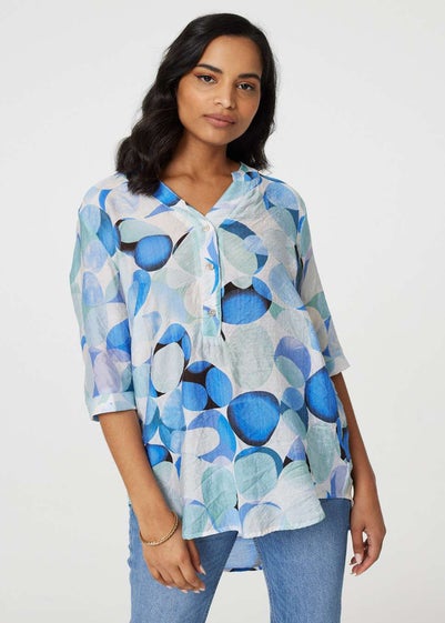 Izabel London Blue Printed 1/2 Sleeve Curve Hem Blouse