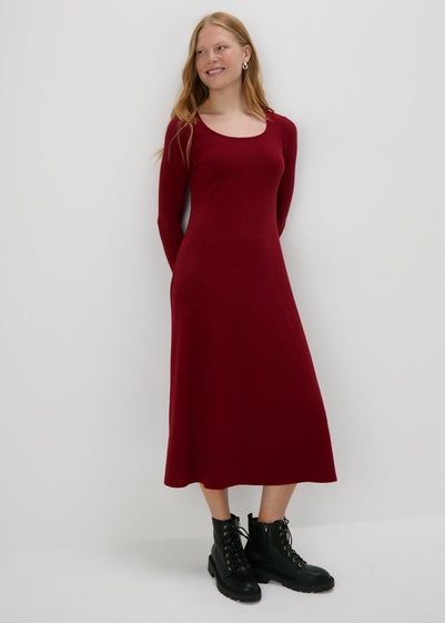 Burgundy Ribbed Scoop Neck Midi Dress