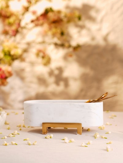 White Marble Urli With Wooden Stand