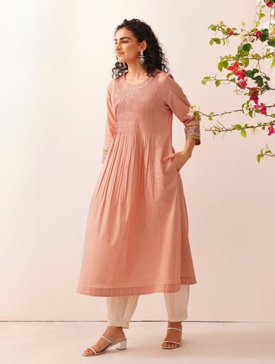 Women Pink Cotton Block Print Round Neck Straight Fit Kurta - M