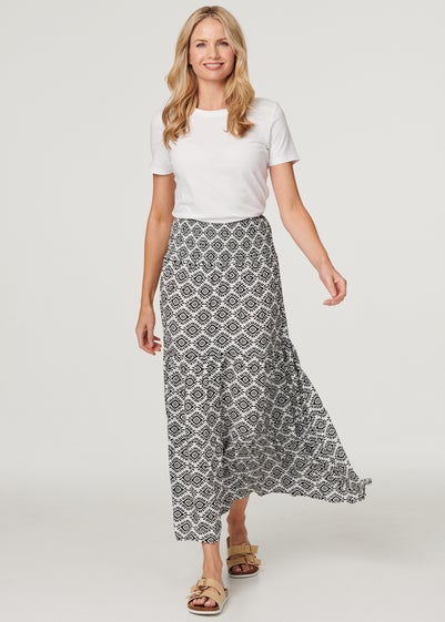 Izabel London White Geo Print High Waist Maxi Skirt