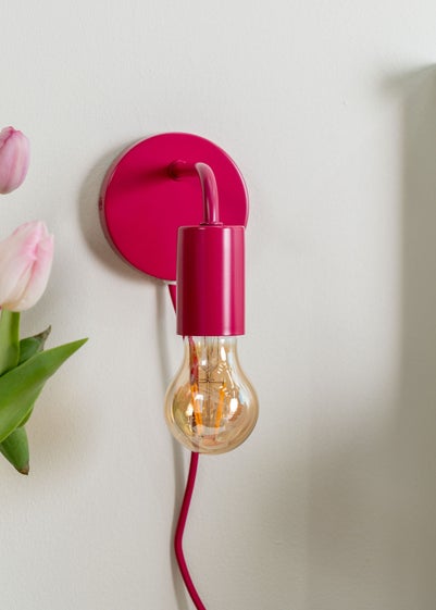 ValueLights Jordy Raspberry Colour Pop Plug In Wall Light