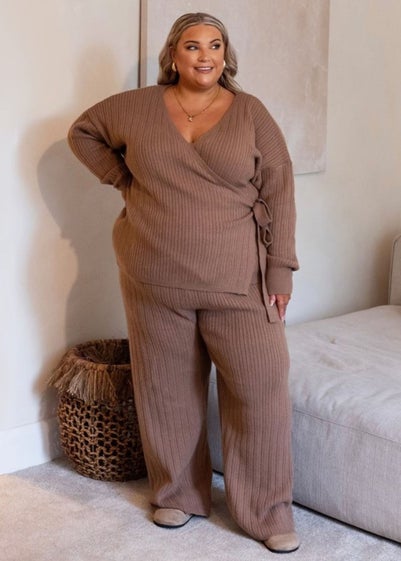 In The Style Jess Millichamp Mocha Trousers