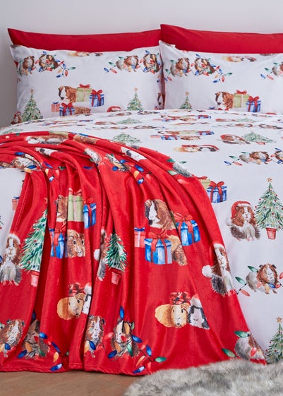 Catherine Lansfield Christmas Guineapig Cosy Fleece Blanket Throw (130x170cm)